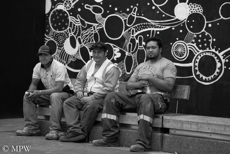 Auckland City street photo, Queent St, black and white